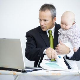 [:es]Estrategia empresarial generacional : diez factores de éxito para planificar el relevo generacional[:en]Business Survival: Ten Guidelines for Planning Generational Relocation[:]