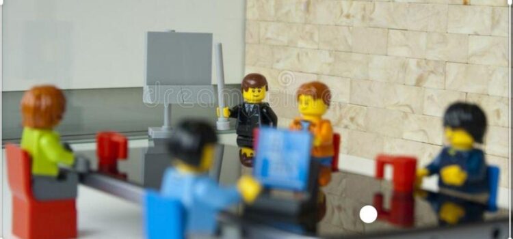 EL FUTURO HA LLEGADO: BIENVENIDO EL PROFESIONAL HÍBRIDO EL FUTURO HA LLEGADO: BIENVENIDO EL PROFESIONAL HÍBRIDO